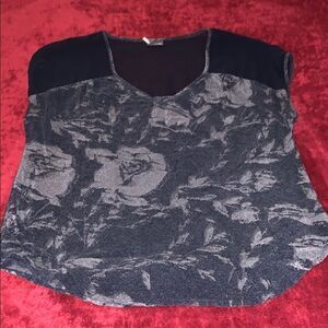Sparkle & Fade EUC Gray Black Rose Print Silk Sheer Yoke Top Size S Urban